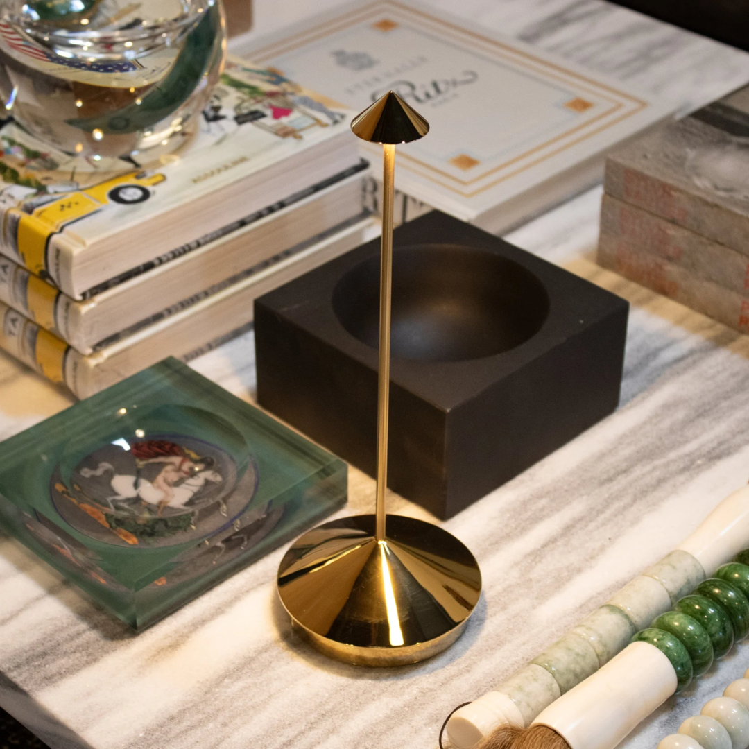 Luminária de mesa Portátil DILLA™