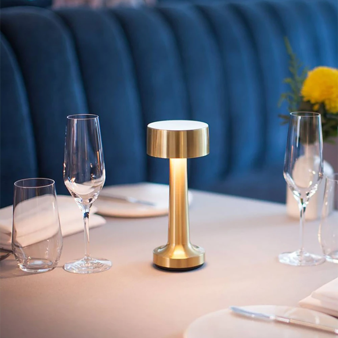 Luminária de mesa Portátil MEGA™