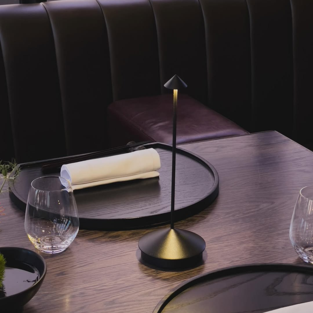 Luminária de mesa Portátil DILLA™